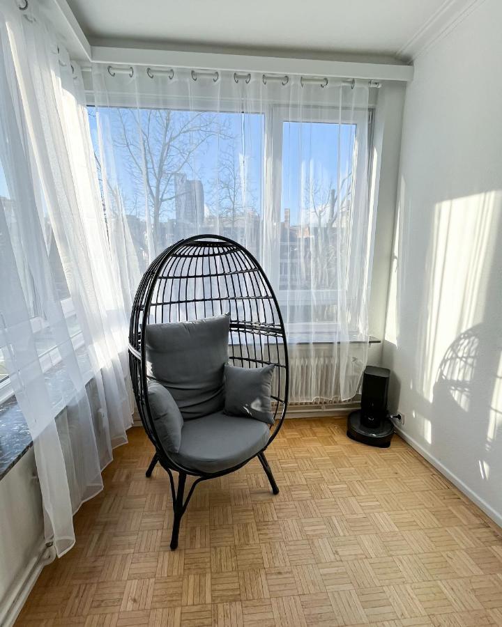 Cosy Two Bedroom Apartment In Brussels — Photos 1